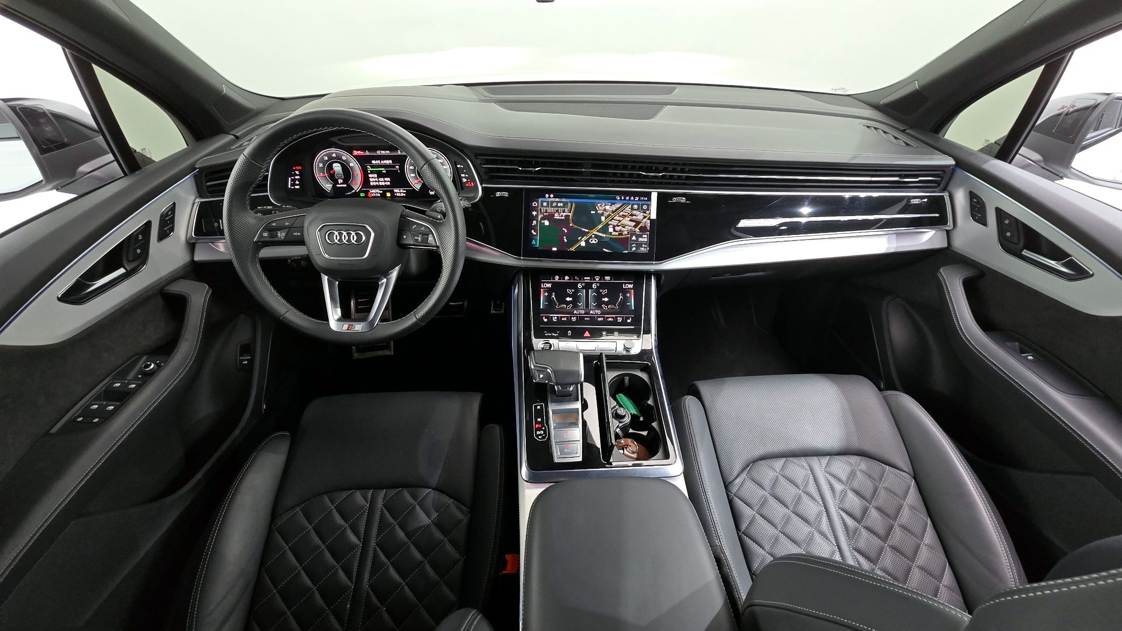 AUDI Q7 4M 2022