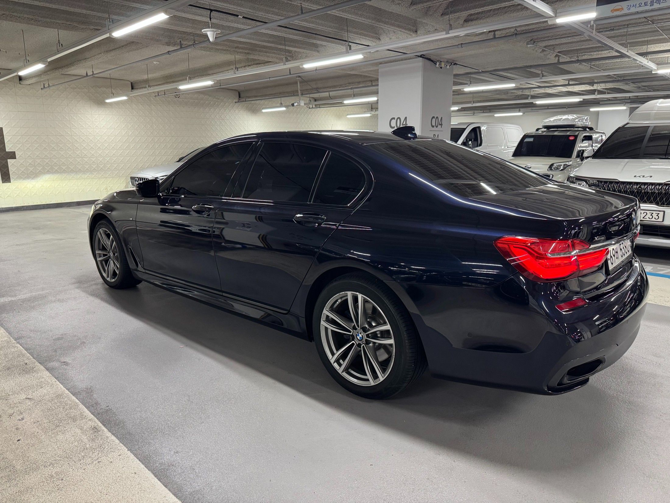 BMW 7-SERIES G11 2018