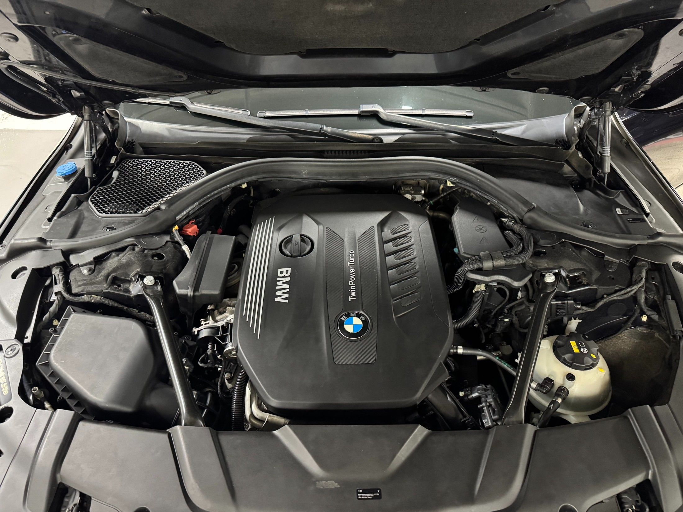 BMW 7-SERIES G11 2018