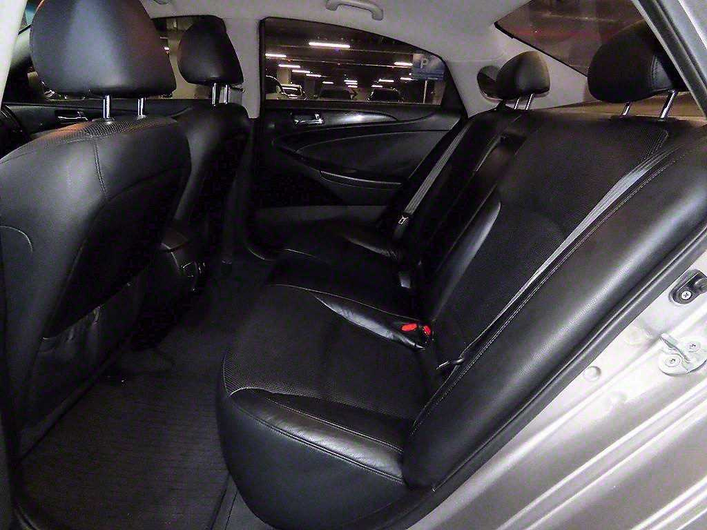 HYUNDAI SONATA YF 2009
