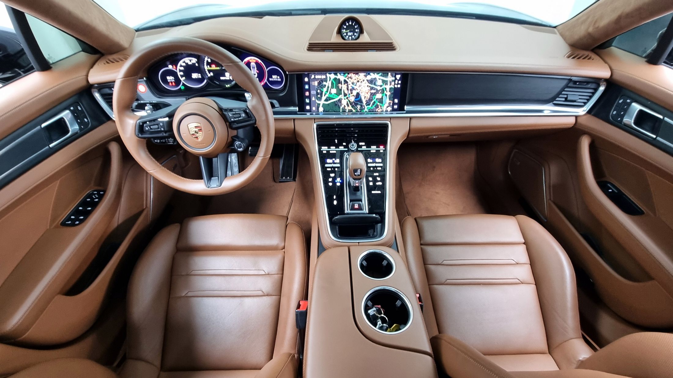 PORSCHE PANAMERA 971 2023