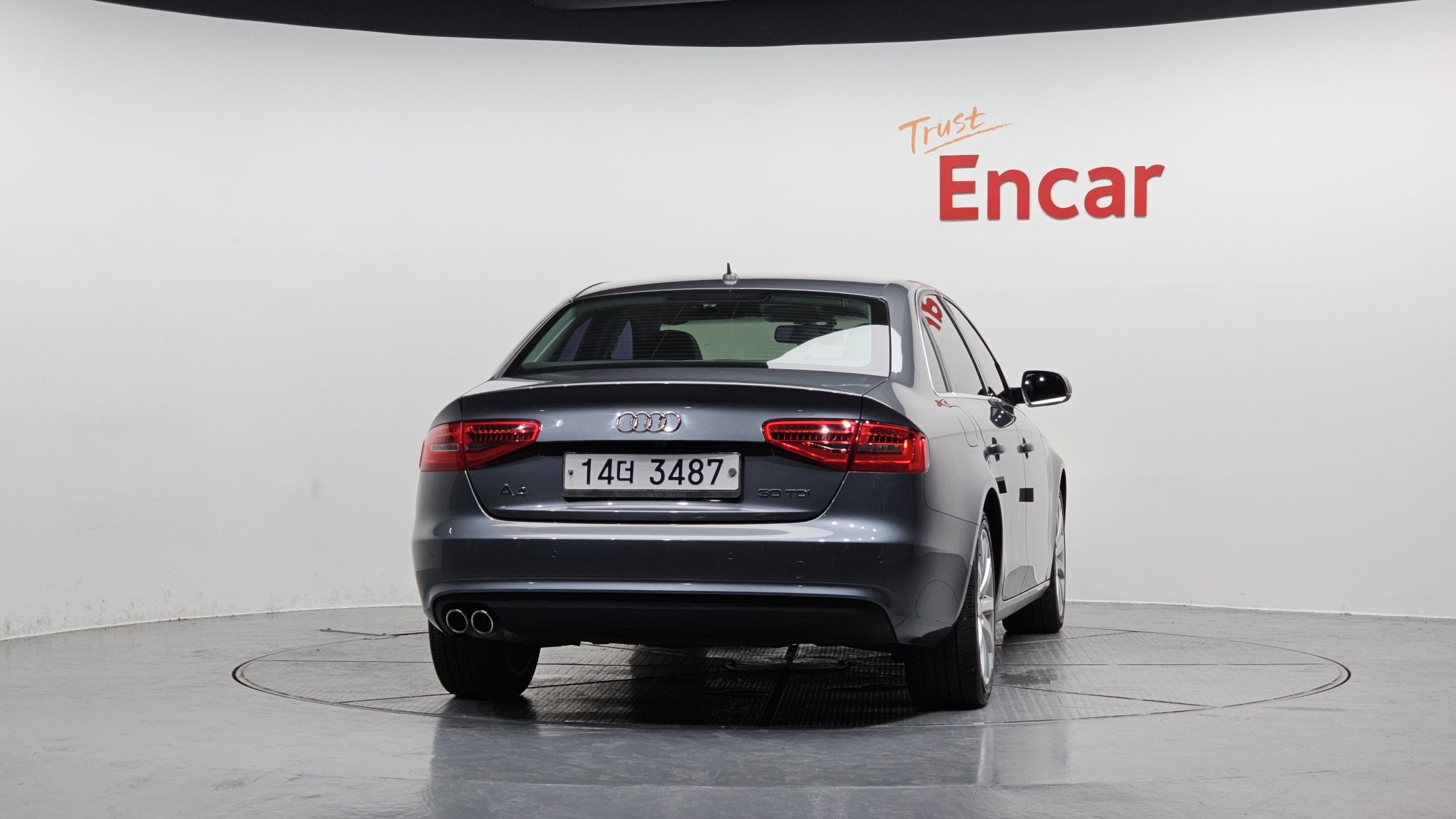 AUDI A4 2014