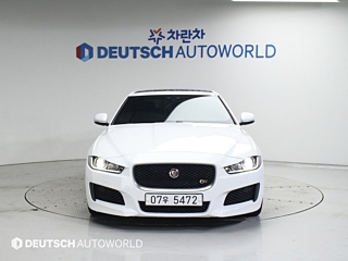 JAGUAR XE 2018