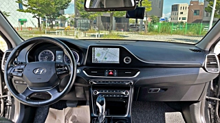 HYUNDAI GRANDEUR IG 2017
