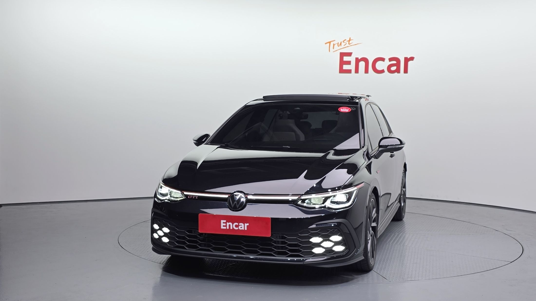 VOLKSWAGEN GOLF 2023