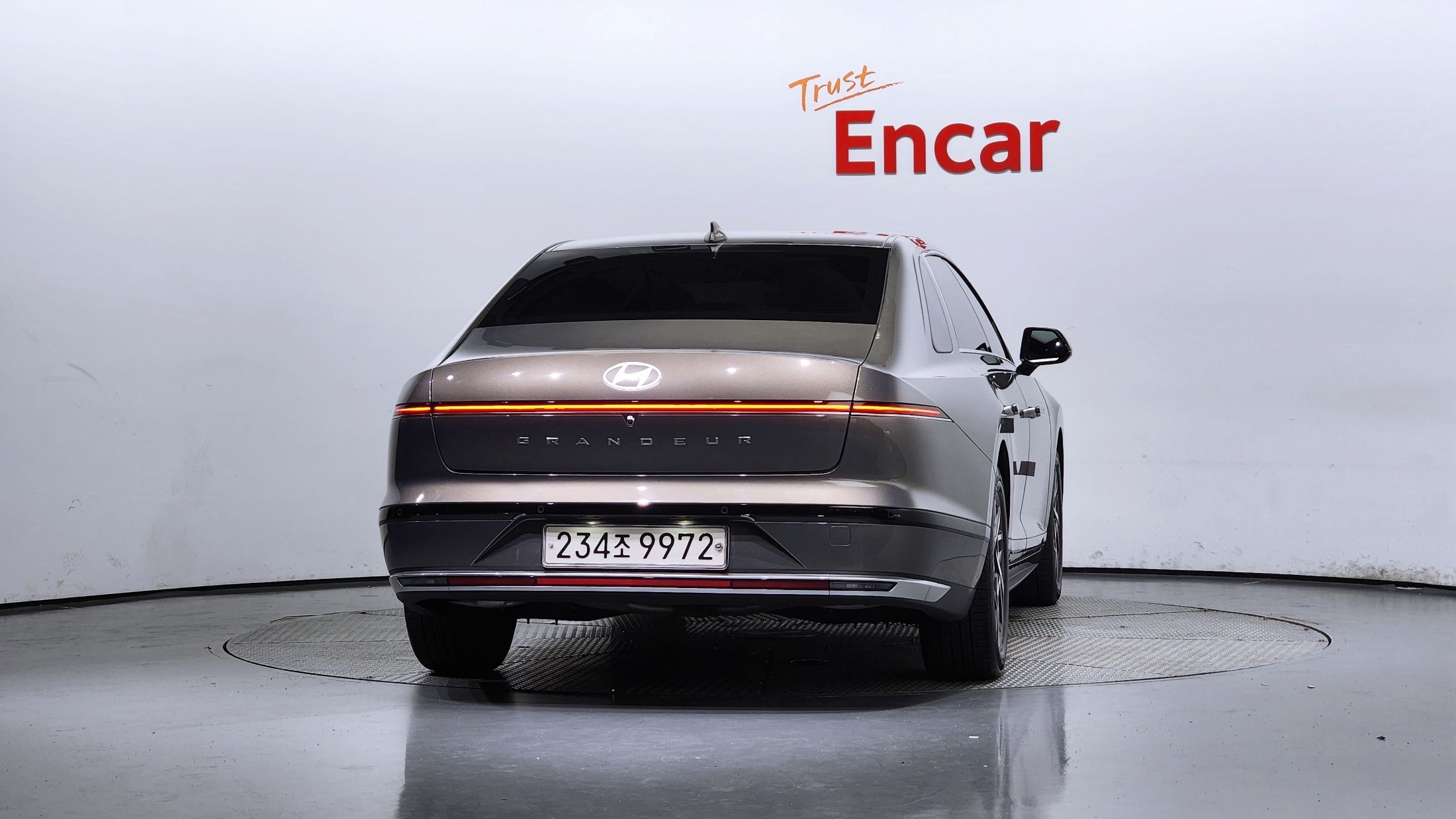 HYUNDAI GRANDEUR GN7 2023