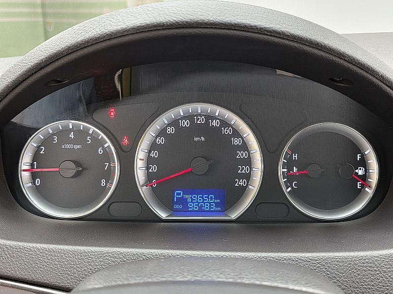 HYUNDAI NF SONATA TRANSFORM 2009