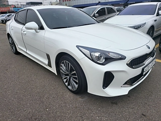 KIA STINGER  2018