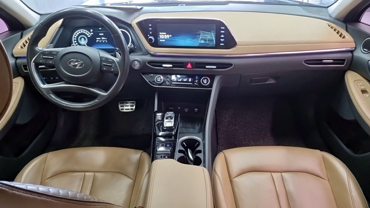 HYUNDAI SONATA DN8 2019