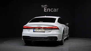 AUDI A7 4K 2022