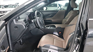 LEXUS ES300H  7 GENERATION Luxury Plus 2024