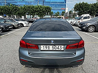 BMW 5-SERIES G30 2017