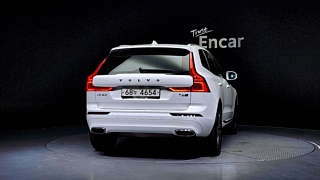 VOLVO XC60 2019