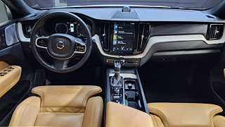 VOLVO XC60 2019