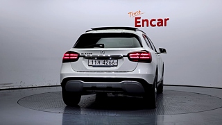 MERCEDES BENZ GLA-CLASS X156 2018
