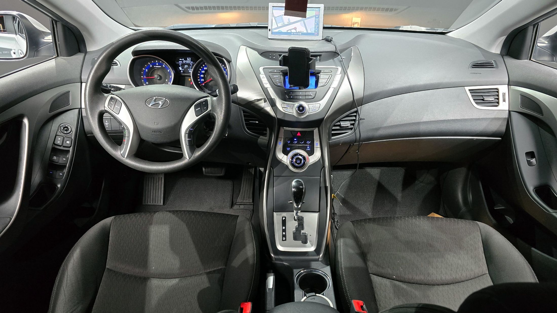 HYUNDAI AVANTE MD 2010