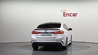 HYUNDAI AVANTE AD 2016