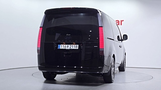 HYUNDAI STARIA 2025