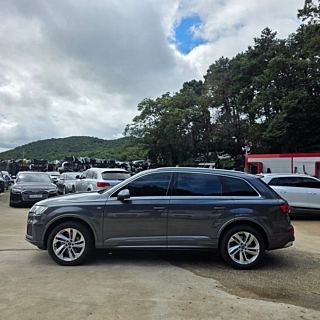 AUDI Q7 4M 2022