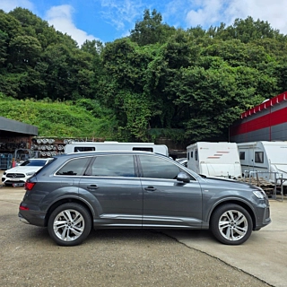 AUDI Q7 4M 2022