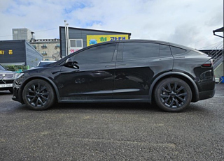 TESLA MODEL X 2023