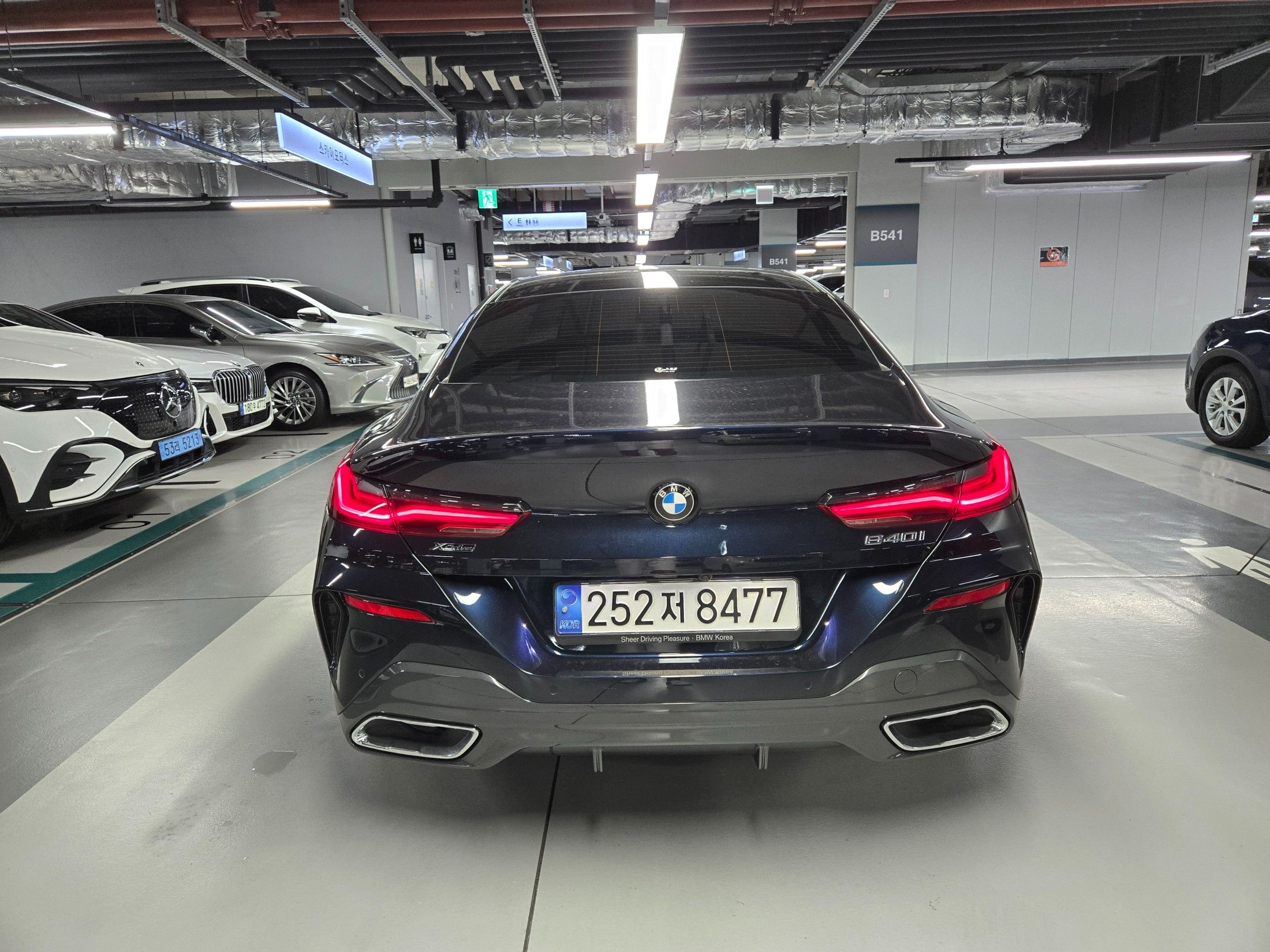 BMW 8-SERIES G15 2022