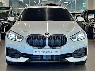 BMW 1-SERIES F40 2021