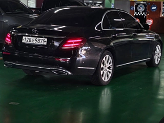 MERCEDES BENZ E-CLASS W213 2016