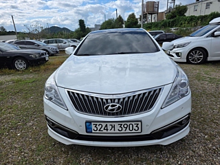 HYUNDAI GRANDEUR HG 2016
