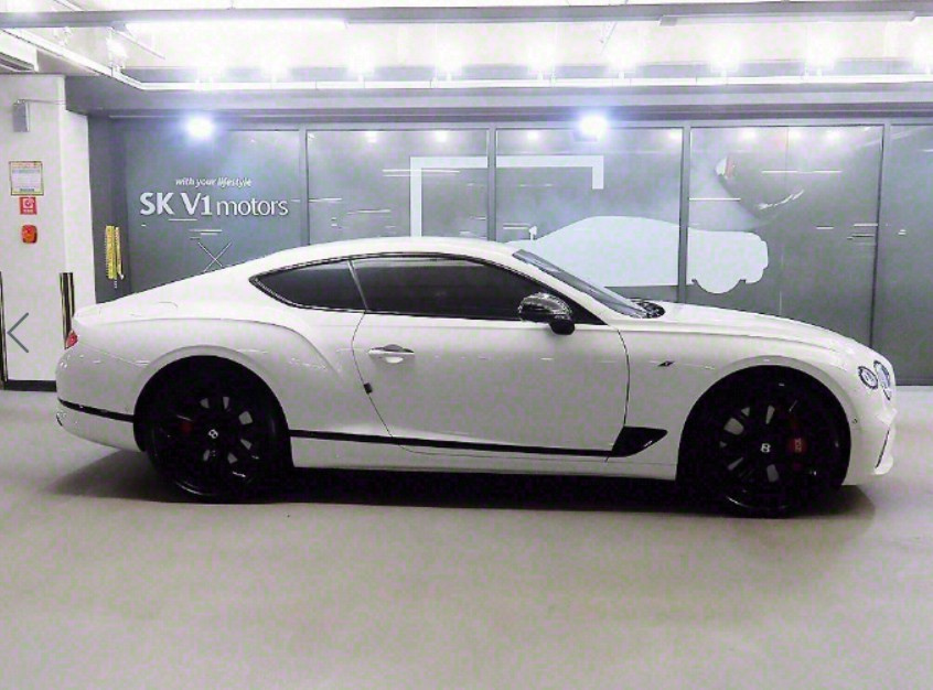 BENTLEY CONTINENTAL GT 2023