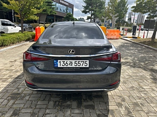 LEXUS ES300H 2023
