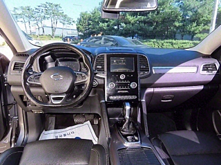 SAMSUNG QM6 2018