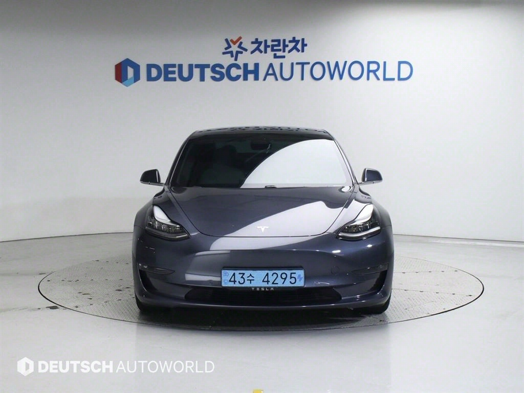 TESLA MODEL 3 2020
