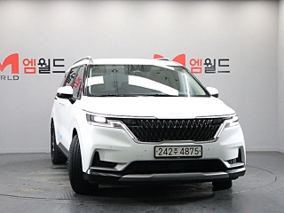 KIA CARNIVAL 2023