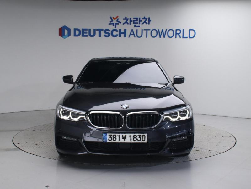 BMW 5-SERIES G30 2020