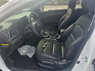 HYUNDAI AVANTE AD 2017