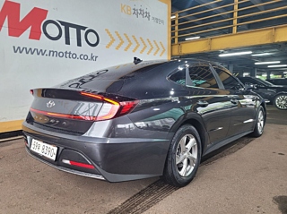 HYUNDAI SONATA DN8 2019