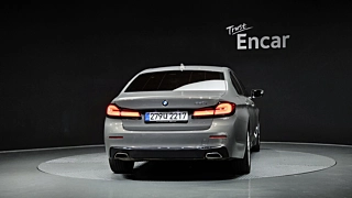 BMW 5-SERIES G30 2021