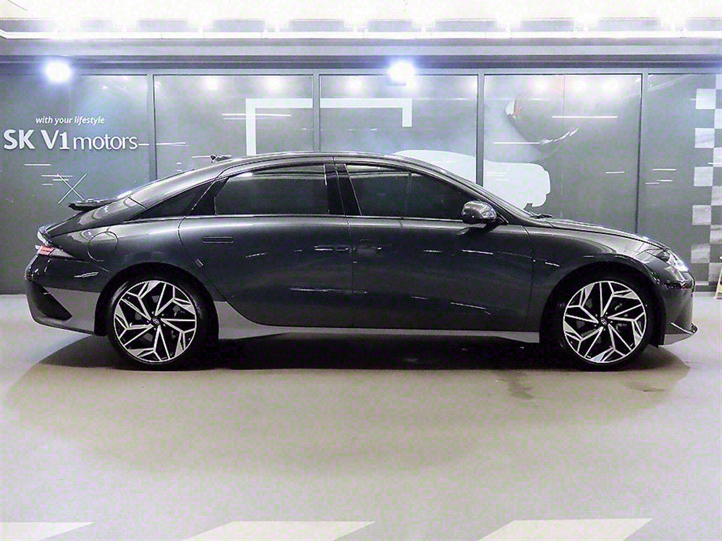 HYUNDAI IONIQ6 2022