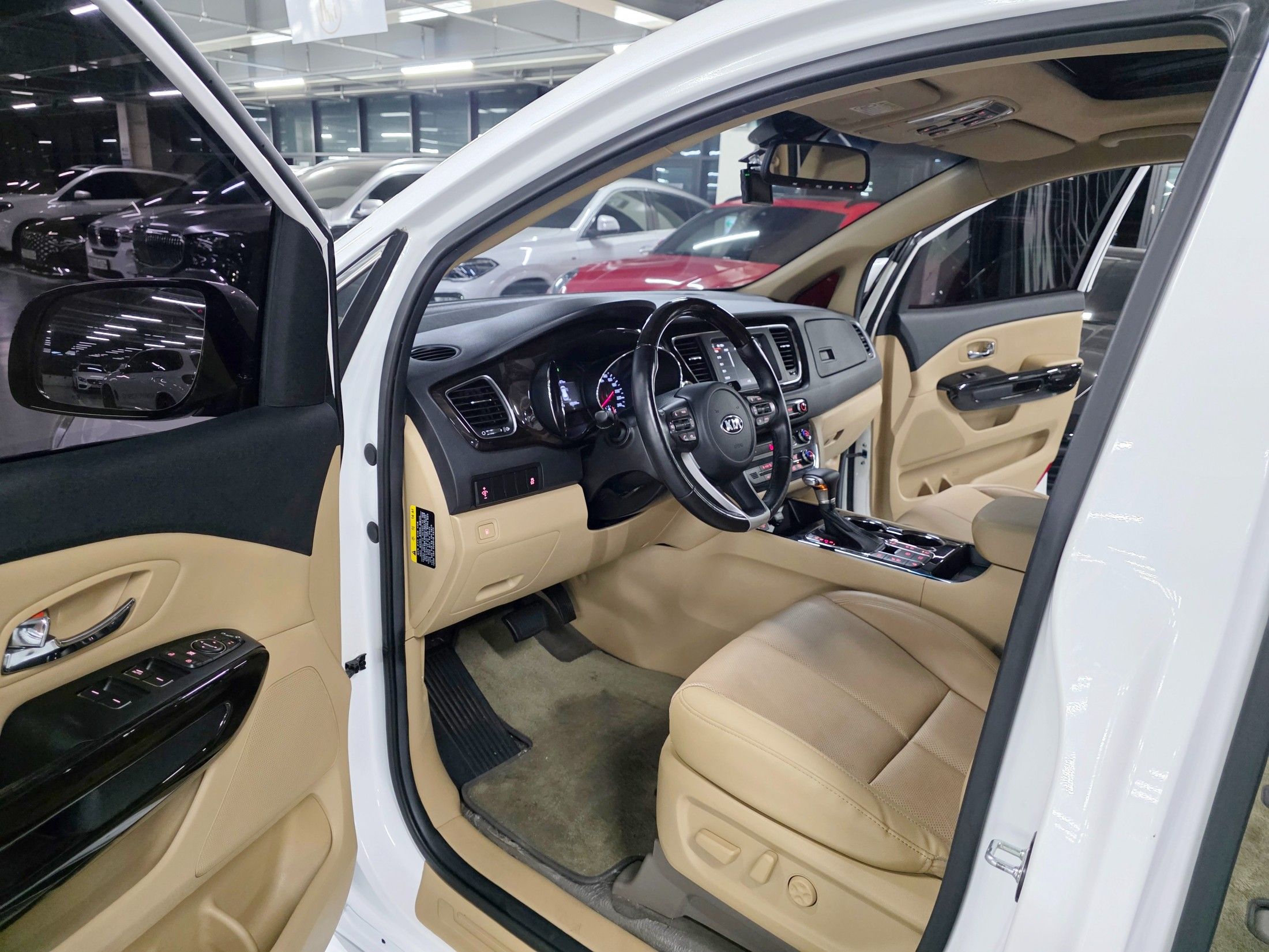 KIA CARNIVAL 2018