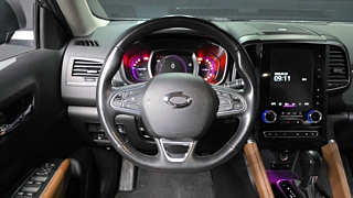SAMSUNG QM6 2022