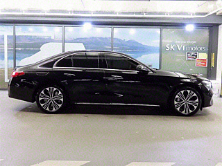MERCEDES BENZ E-CLASS W214 2025