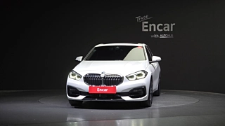 BMW 1-SERIES F40 2023