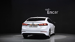HYUNDAI AVANTE AD 2016