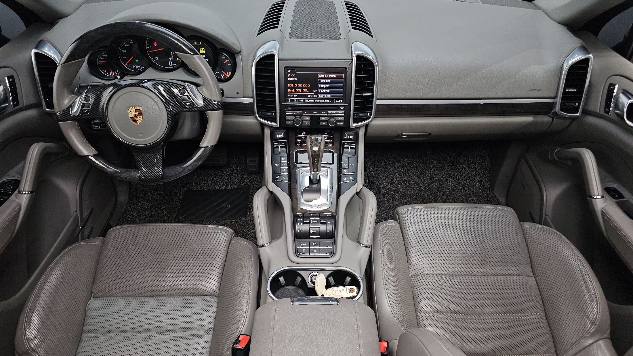 PORSCHE CAYENNE 2011