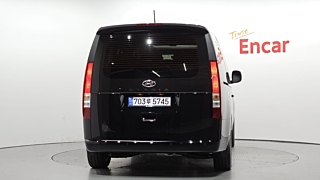 HYUNDAI STARIA 2023