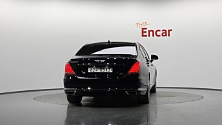 GENESIS EQ900 2016