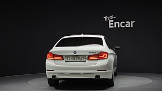 BMW 5-SERIES G30 2018