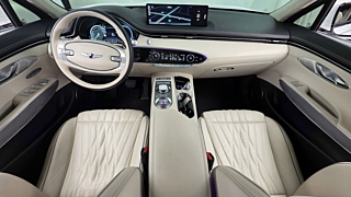 GENESIS GV70 2024