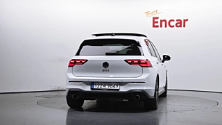 VOLKSWAGEN GOLF 2022
